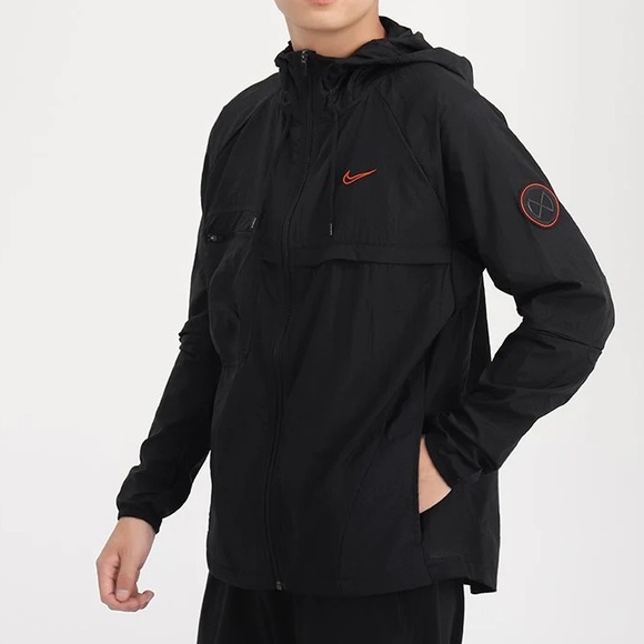 Nike Training Full Zip Windbreaker Size Large